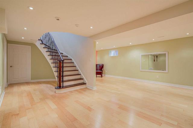 19 Coledale Rd, House detached with 4 bedrooms, 4 bathrooms and 6 parking in Markham ON | Image 25