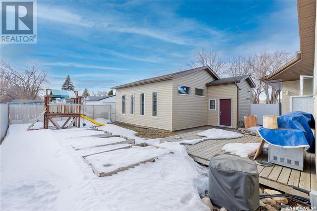 418 Mcmaster Crescent, House detached with 4 bedrooms, 2 bathrooms and null parking in Saskatoon SK | Image 36
