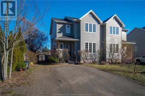 16 Christopher Cres, House semidetached with 3 bedrooms, 2 bathrooms and null parking in Moncton NB | Card Image