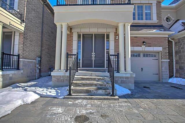 27 Roth St, House detached with 4 bedrooms, 3 bathrooms and 3 parking in Aurora ON | Image 23