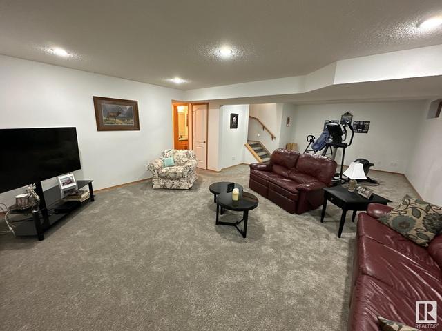 27519 79 Av, House detached with 4 bedrooms, 2 bathrooms and null parking in Stony Plain AB | Image 49
