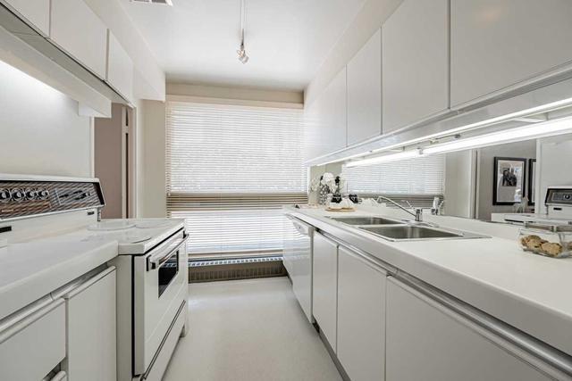 108 - 63 St Clair Ave W, Condo with 1 bedrooms, 1 bathrooms and 1 parking in Toronto ON | Image 13