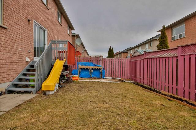 71 Starhill Cres, House semidetached with 3 bedrooms, 4 bathrooms and 4 parking in Brampton ON | Image 31