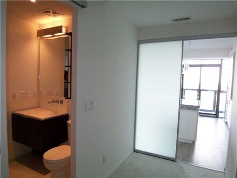 2808 - 101 Charles St E, Condo with 1 bedrooms, 1 bathrooms and 1 parking in Toronto ON | Image 8