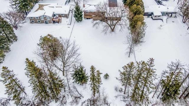 1092 Old Barrie Rd W, House detached with 3 bedrooms, 2 bathrooms and 8 parking in Oro Medonte ON | Image 29