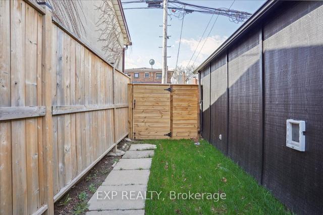upper - 464 Maybank Ave, House detached with 3 bedrooms, 1 bathrooms and 1 parking in Toronto ON | Image 27