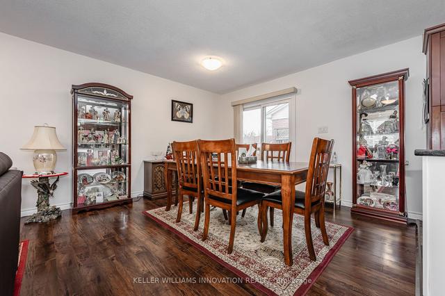 135 Angela Cres, House detached with 2 bedrooms, 2 bathrooms and 4 parking in Cambridge ON | Image 3