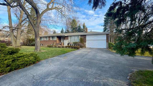 139 Sandwell Dr, House detached with 4 bedrooms, 3 bathrooms and 7 parking in Oakville ON | Image 1