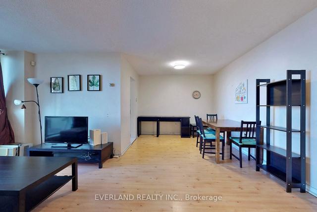 1111 - 175 Hilda Ave, Condo with 3 bedrooms, 2 bathrooms and 1 parking in Toronto ON | Image 10