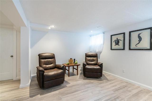 2642 Dundas Street, House detached with 3 bedrooms, 2 bathrooms and 17 parking in London ON | Image 38