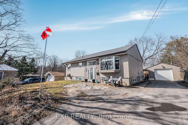 114 County Rd 4, House detached with 2 bedrooms, 2 bathrooms and 7 parking in Douro Dummer ON | Image 12
