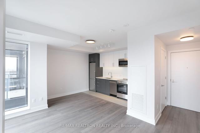 1206 - 2525 Bathurst St, Condo with 1 bedrooms, 1 bathrooms and 1 parking in Toronto ON | Image 12