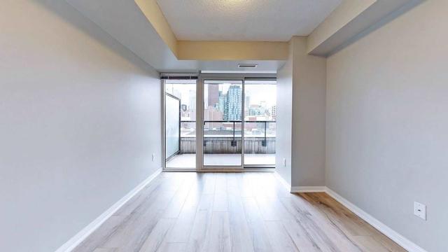 1009 - 400 Adelaide St E, Condo with 1 bedrooms, 2 bathrooms and 0 parking in Toronto ON | Image 9