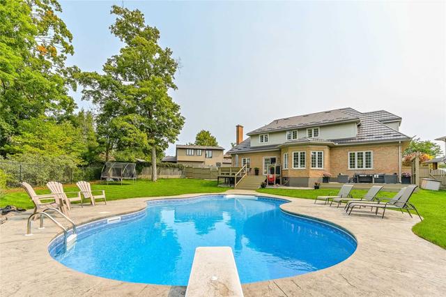 11 Gryphon Pl, House detached with 4 bedrooms, 4 bathrooms and 8 parking in Guelph ON | Image 28