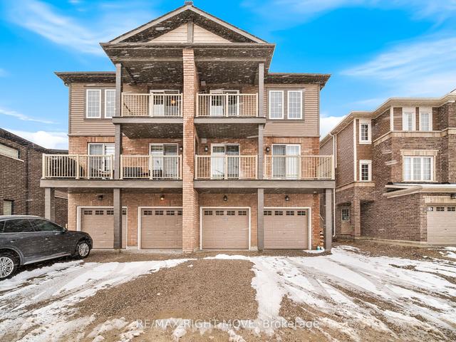 5 - 41 Pumpkin Corner Cres, Townhouse with 2 bedrooms, 1 bathrooms and 2 parking in Barrie ON | Image 1