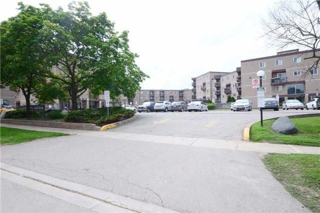 196 - 2001 Bonnymede Dr, Townhouse with 2 bedrooms, 1 bathrooms and 1 parking in Mississauga ON | Image 20