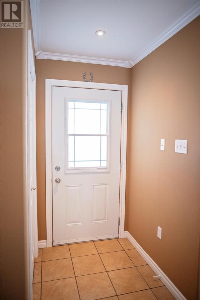 9 Hancock's Lane, House detached with 3 bedrooms, 2 bathrooms and null parking in Botwood NL | Image 3