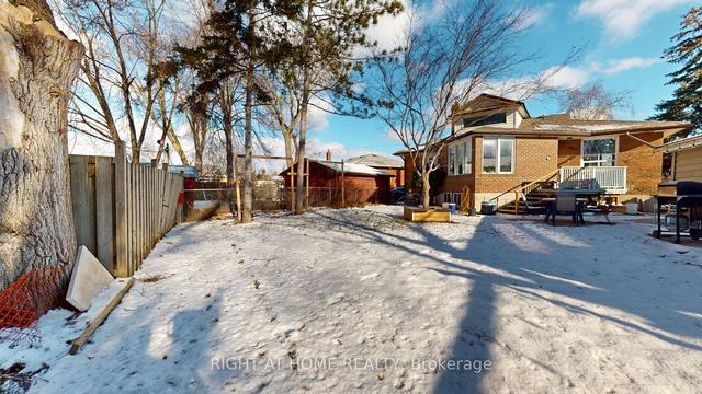 36 Samba Dr, House detached with 3 bedrooms, 3 bathrooms and 5 parking in Toronto ON | Image 35