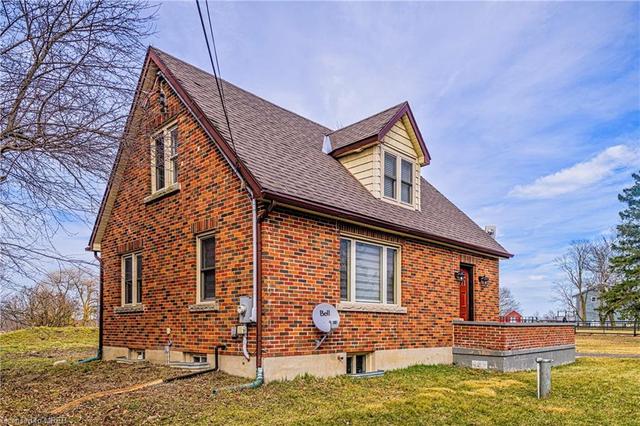 3658 Highway 2 E, House detached with 3 bedrooms, 1 bathrooms and 10 parking in Kingston ON | Image 3