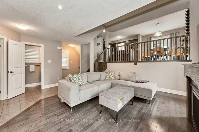 221 Goodwin Dr, House detached with 3 bedrooms, 3 bathrooms and 3 parking in Guelph ON | Image 35
