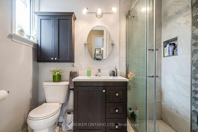 177 West 24th St, House detached with 3 bedrooms, 2 bathrooms and 3 parking in Hamilton ON | Image 11