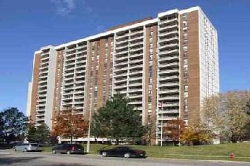 1006 - 4 Kings Cross Rd, Condo with 2 bedrooms, 1 bathrooms and null parking in Brampton ON | Image 1