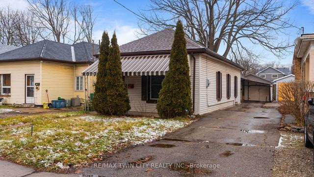 114 Erie Ave, House detached with 3 bedrooms, 1 bathrooms and 2 parking in Brantford ON | Image 12
