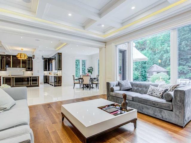 18 Brookfield Rd, House detached with 5 bedrooms, 7 bathrooms and 6 parking in Toronto ON | Image 6