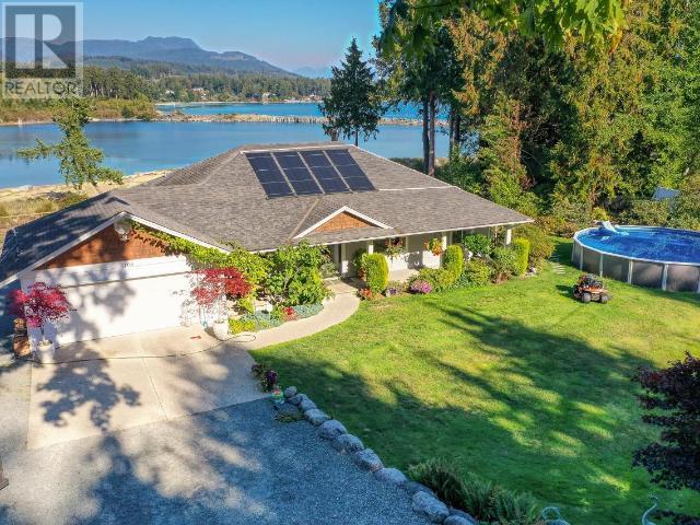 2108 Mahood Road, House detached with 3 bedrooms, 4 bathrooms and null parking in Powell River C BC | Image 2