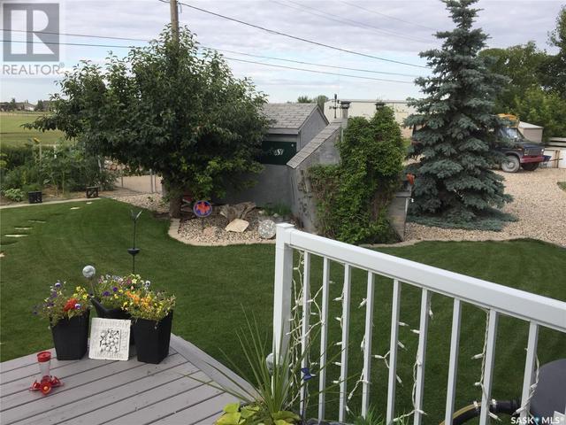108 8th Avenue E, House detached with 3 bedrooms, 3 bathrooms and null parking in Watrous SK | Image 49