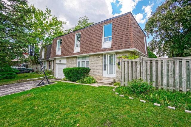 80 Lillooet Cres, House attached with 4 bedrooms, 2 bathrooms and 3 parking in Richmond Hill ON | Image 23