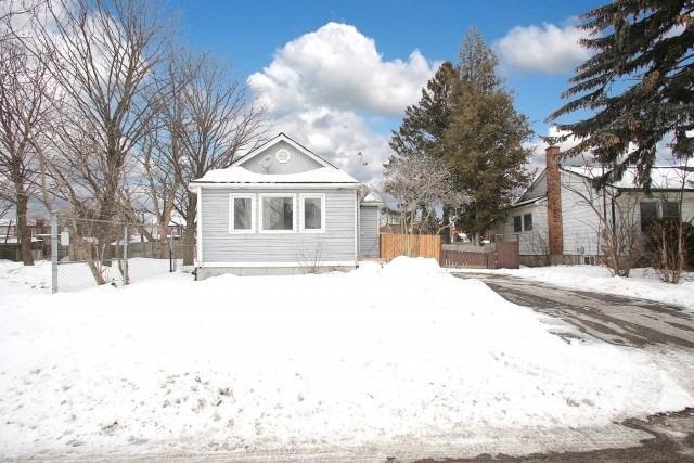172 Mitchell Ave, House detached with 2 bedrooms, 2 bathrooms and 4 parking in Oshawa ON | Image 12