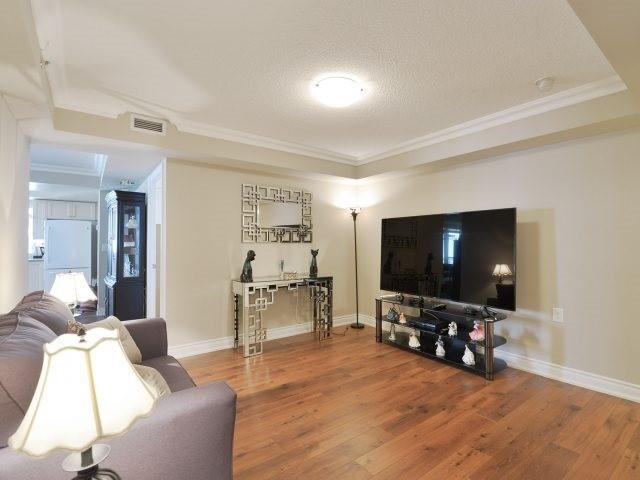 1002 - 3 Marine Parade Dr, Condo with 2 bedrooms, 2 bathrooms and 1 parking in Toronto ON | Image 8