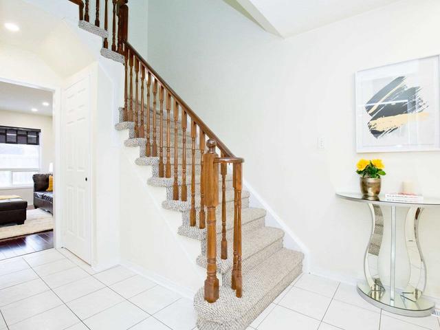 162 Sunforest Dr, House detached with 3 bedrooms, 4 bathrooms and 5.5 parking in Brampton ON | Image 8