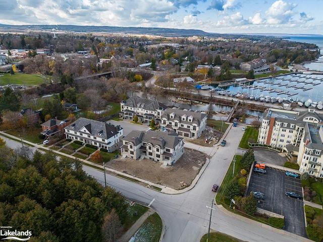 aerial view of the Baysides and the Town of Thornbury | Image 41