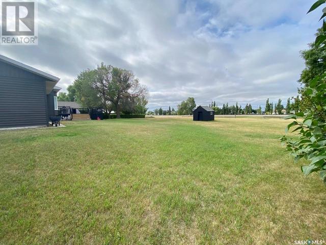 837 Prospect Avenue, House detached with 5 bedrooms, 3 bathrooms and null parking in Oxbow SK | Image 47