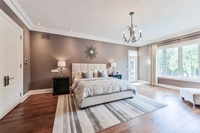 5 Riverstone Crt, House detached with 3 bedrooms, 4 bathrooms and 13 parking in East Gwillimbury ON | Image 6