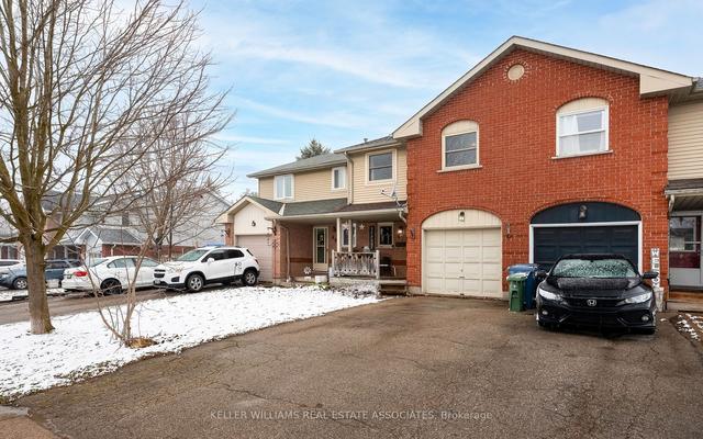 47 Grandridge Cres, House attached with 3 bedrooms, 2 bathrooms and 3 parking in Guelph ON | Image 12