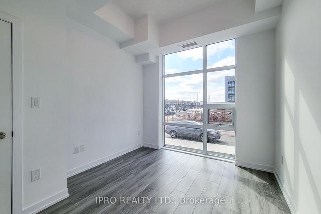112 - 470 Dundas Street East St, Condo with 2 bedrooms, 1 bathrooms and 1 parking in Hamilton ON | Image 2