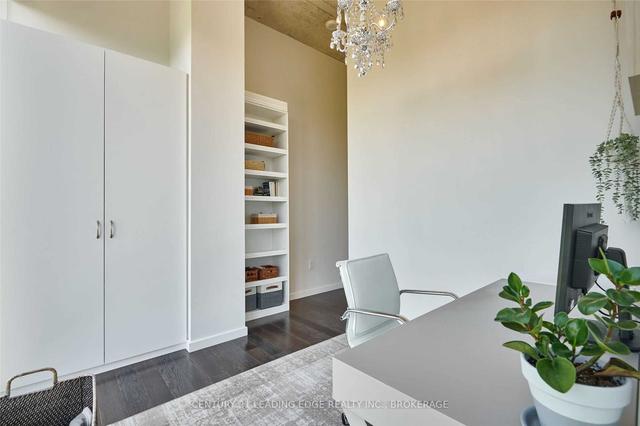 209 - 20 Trolley Cres, Townhouse with 2 bedrooms, 3 bathrooms and 1 parking in Toronto ON | Image 24