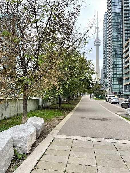 341 - 15 Iceboat Terr, Condo with 1 bedrooms, 1 bathrooms and 1 parking in Toronto ON | Image 14