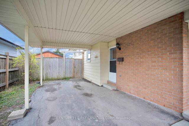 21 Highview Ave W, House detached with 3 bedrooms, 3 bathrooms and 5 parking in London ON | Image 18