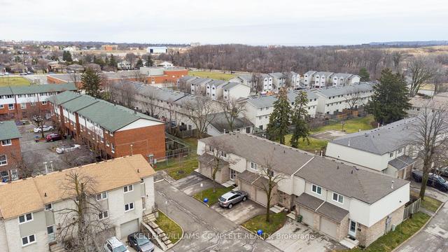 58 - 33 Rochelle Ave E, Townhouse with 3 bedrooms, 2 bathrooms and 2 parking in Hamilton ON | Image 20