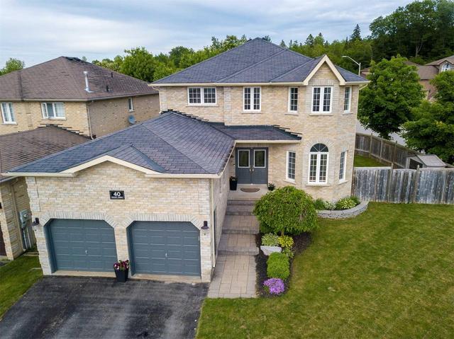 40 Silvercreek Cres, House detached with 3 bedrooms, 3 bathrooms and 2 parking in Barrie ON | Image 1