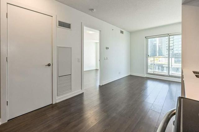 1003 - 2220 Lake Shore Blvd W, Condo with 1 bedrooms, 1 bathrooms and 1 parking in Toronto ON | Image 11