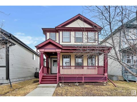 14047 152 Av Nw, House detached with 3 bedrooms, 2 bathrooms and null parking in Edmonton AB | Card Image