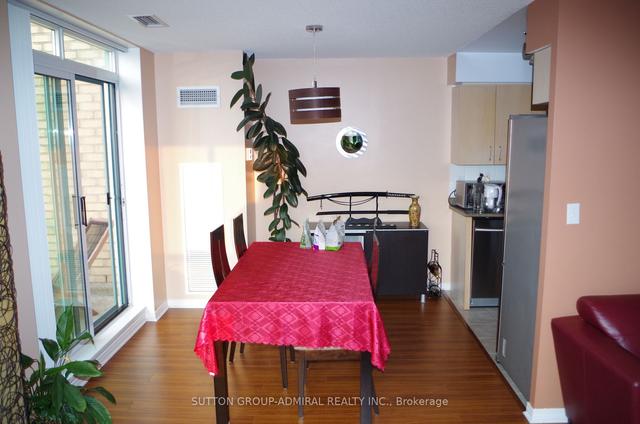ph18 - 3 Ellesmere St, Condo with 2 bedrooms, 1 bathrooms and 2 parking in Richmond Hill ON | Image 5