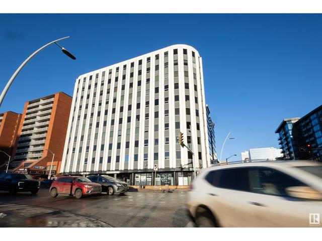 304 - 10105 109 St Nw, Condo with 2 bedrooms, 2 bathrooms and 2 parking in Edmonton AB | Image 2