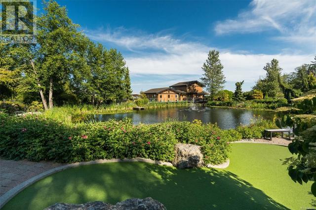 Mini Golf - Pond & Residence | Image 75
