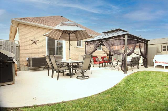 5 Orchid Dr, House detached with 3 bedrooms, 2 bathrooms and 6 parking in Brampton ON | Image 10